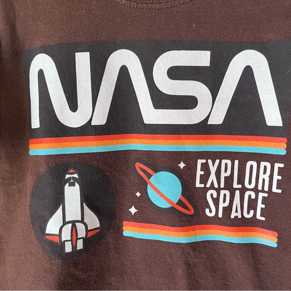 NASA Graphic Tee - Picture 2 of 4